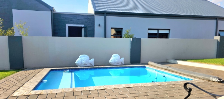 4 Bedroom Property for Sale in Landsmeer Residential Estate North West